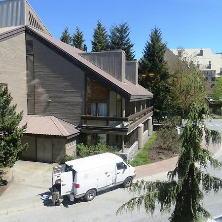 Clock Tower Resort 휘슬러 외부 사진