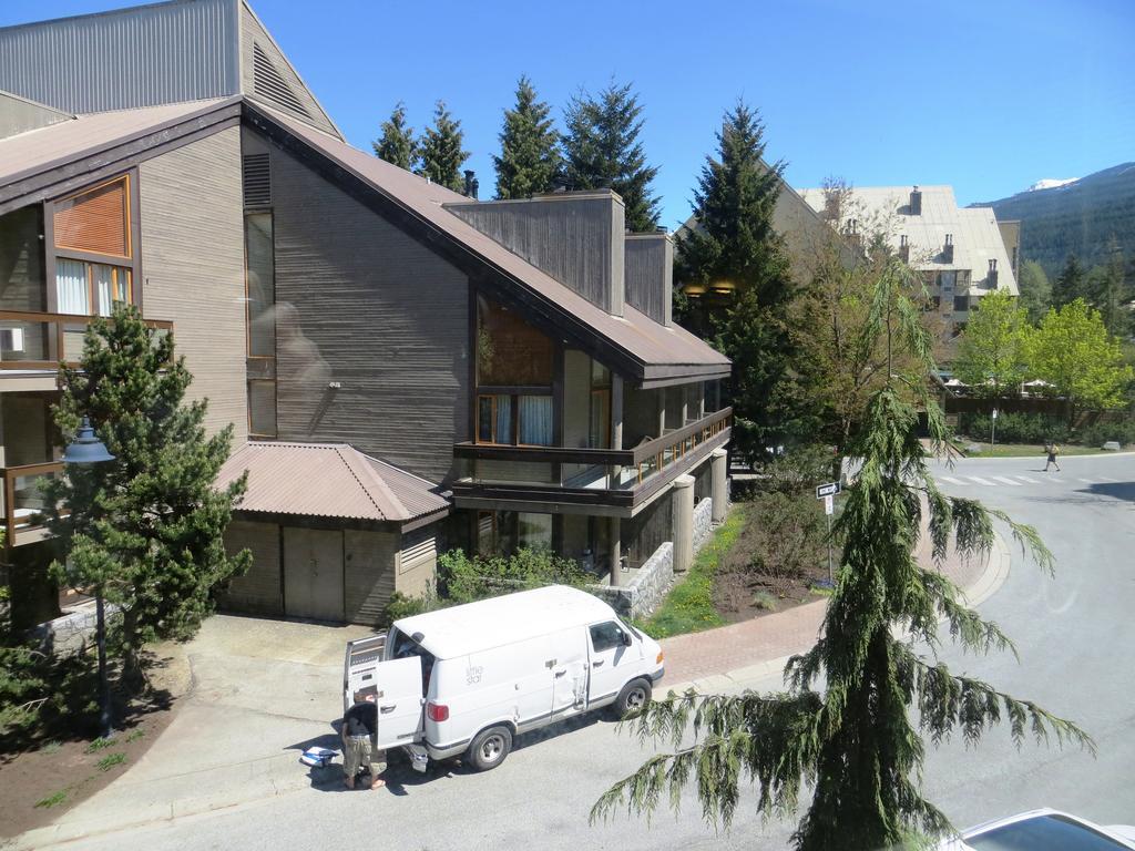 Clock Tower Resort 휘슬러 외부 사진